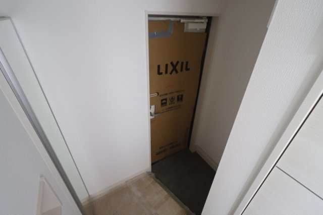 久留米市小頭町のアパートの玄関