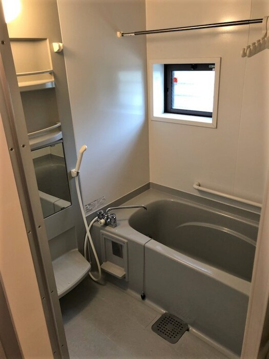 ベルデュール A・Bの浴室