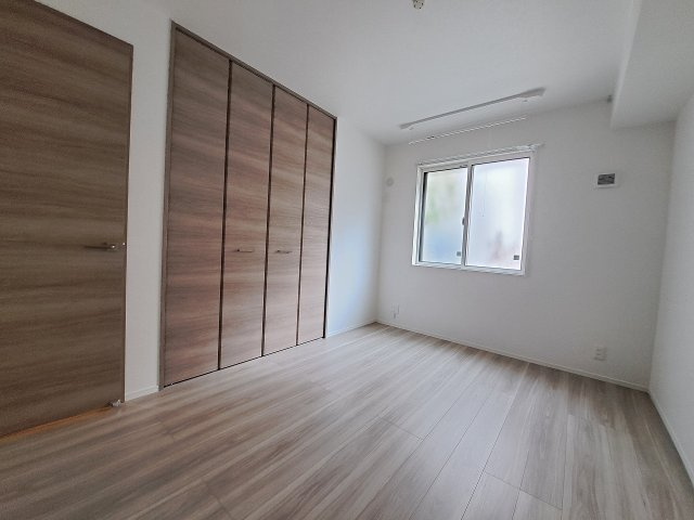 エムライズ西宮の洋室