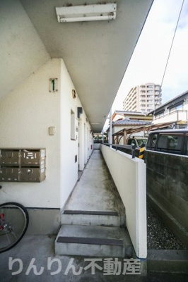 【エントランス】 | メゾンデキジマ | 清潔なエントランスです