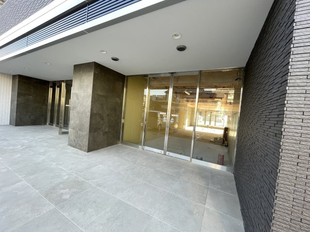 NEUA　NARUMIの外観