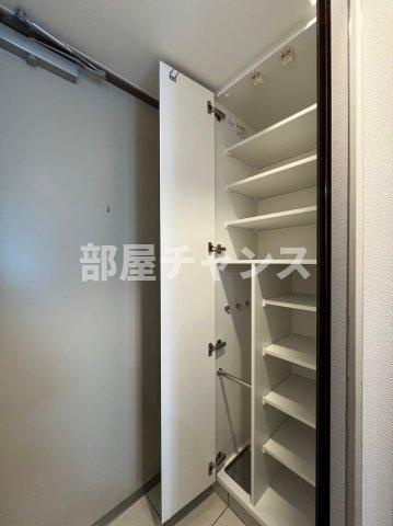 ディアレイシャス大須観音IIIの収納