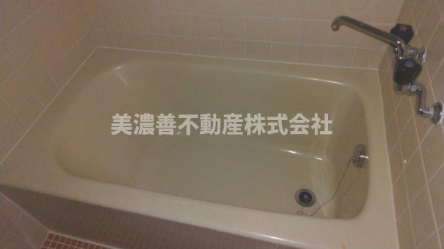 ６２４８８　メゾンファミール岐阜の浴室