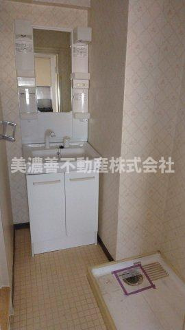６２４８８　メゾンファミール岐阜の独立洗面台