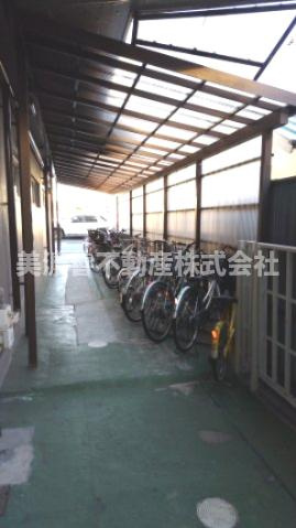 ６２４８８　メゾンファミール岐阜の駐輪場