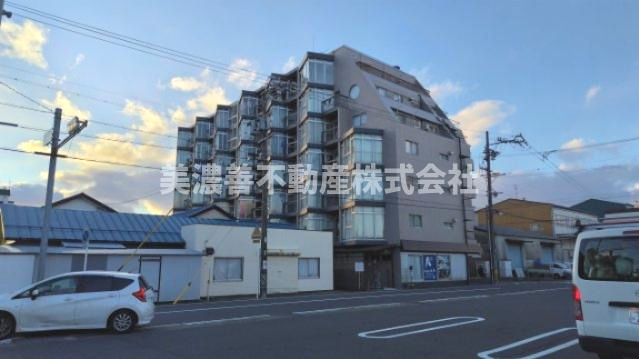 ６２４８８　メゾンファミール岐阜の外観