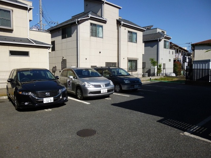 ベルデュールⅡの駐車場