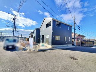 【前面道路含む現地写真】