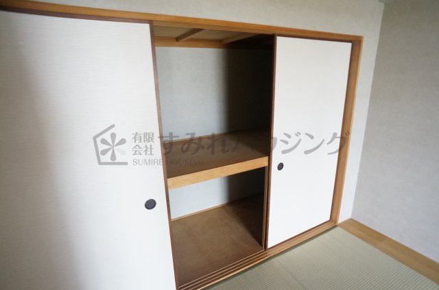 グランドゥール平井の収納