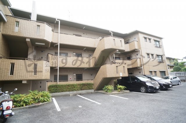 グランドゥール平井の外観