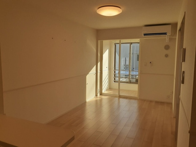 【居間・リビング】 | グランドハウス佐久Ⅰ