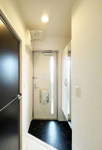 カーサ・フェリオ南佐古の玄関