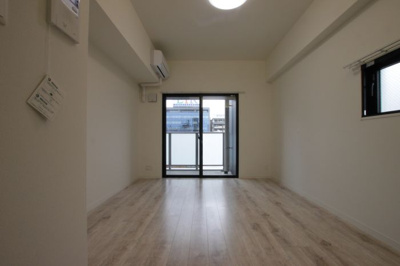 【居間・リビング】 | Volare HAKATA(ボラーレハカタ) | 別号室の写真になります。現況優先。