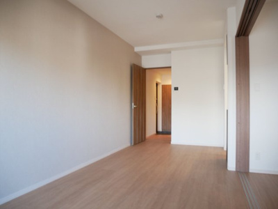 【居間・リビング】 | ルミエール大橋駅南 | 別号室の写真になります。現況優先。