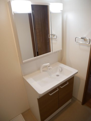 【独立洗面台】 | ルミエール大橋駅南 | 別号室の写真になります。現況優先。