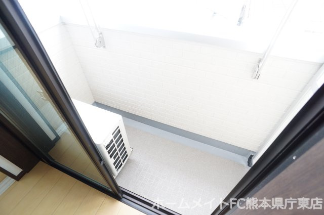 熊本市東区長嶺南２丁目の賃貸マンションのバルコニー