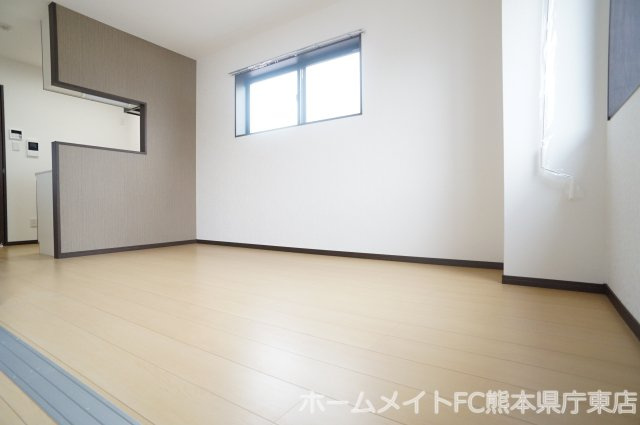 熊本市東区長嶺南２丁目の賃貸マンションの居間・リビング