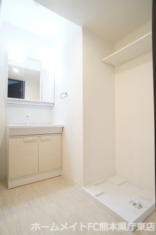 熊本市東区長嶺南２丁目の賃貸マンションの独立洗面台