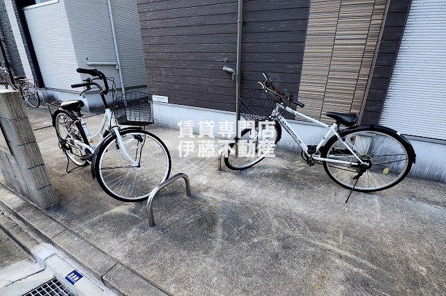 フレグラントオリーブ名城公園の駐車場