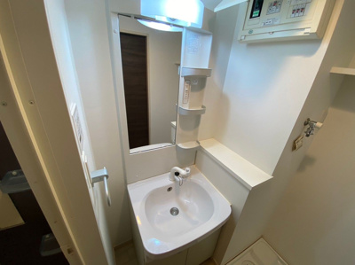 【洗面所】 | ウインステージ天神南  | 別号室の写真になります。現況優先。