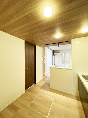 ヒーローキングダムの居間・リビング