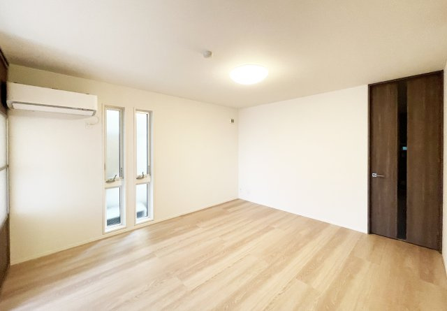 ヒーローキングダムの居間・リビング