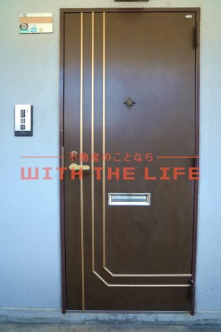 センチュリー中央【キャッシュバック対象物件】の玄関|ゆったりとした玄関です