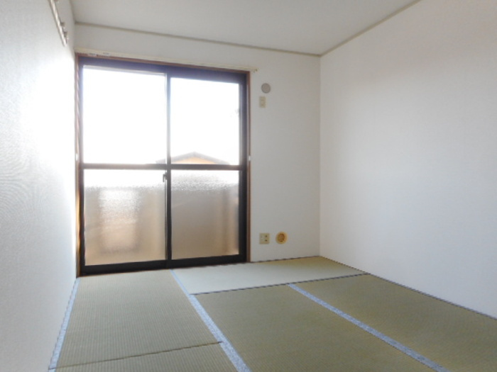 レジデンスヒルトップⅢの和室