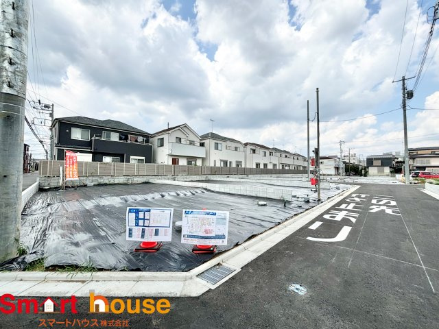 座間市小松原　条件無し売地　全19区画の前面道路含む現地写真