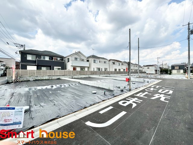 座間市小松原　条件無し売地　全19区画の前面道路含む現地写真