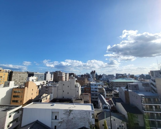 地下鉄烏丸線『四条』駅まで徒歩５分＆２沿線利用可能★最上階★角住戸★眺望良好★エイペックス京都室町の展望|物件からの眺望
