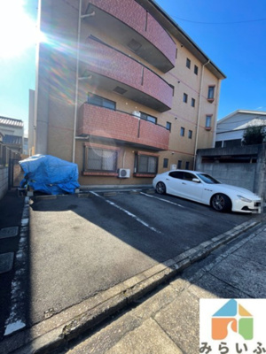 【駐車場】 | グランビュー小松