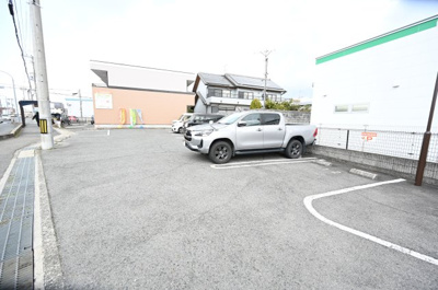 【駐車場】 | ソル・レヴェンテ