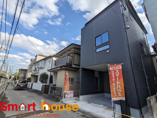座間市相模が丘　新築3階建！の外観