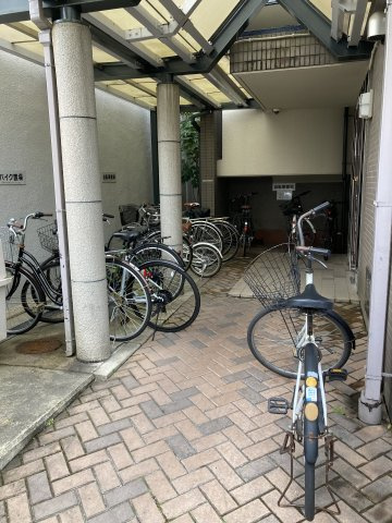 DOMAINE東脇台の駐輪場