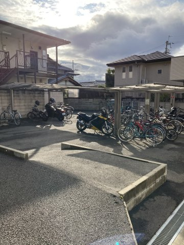 DOMAINE上賀茂・DOMAINE南大路の駐輪場