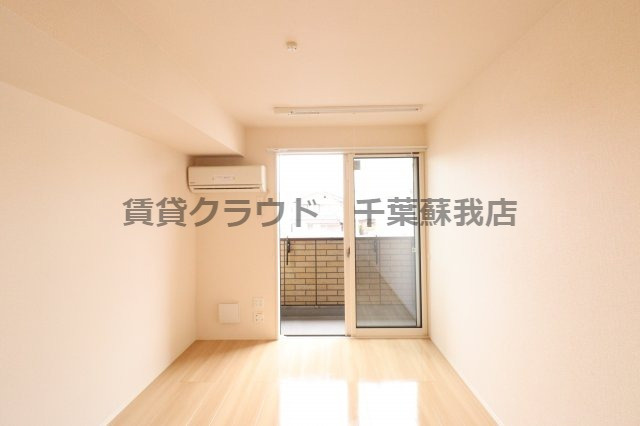 メゾンエミールドゥの居間・リビング|使いやすいリビングです