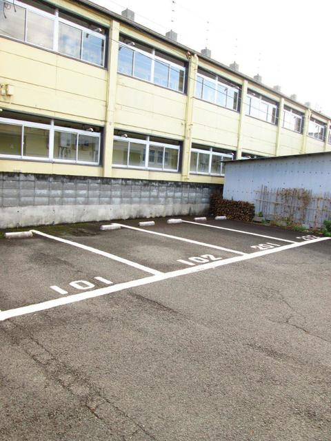重陽ハイツの駐車場|駐車場