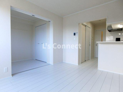 【内装】 | ＦｏｌｕｎａⅠ | 居室と寝室を分けて生活できる１ＬＤＫ。