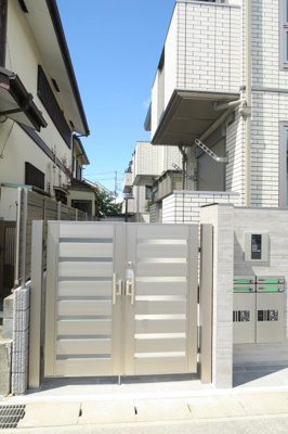 建物入り口