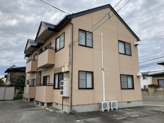 フロントヘルメス　北棟の外観