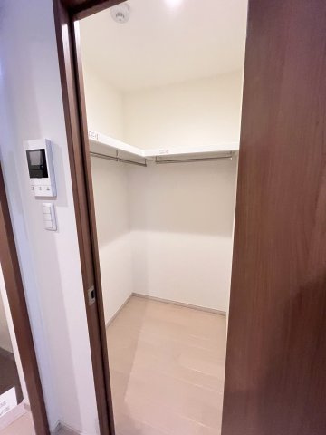 大阪市都島区内代町２丁目の賃貸マンションの収納
