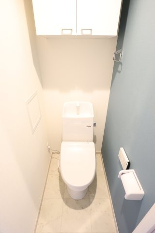 大阪市都島区内代町２丁目の賃貸マンションのトイレ