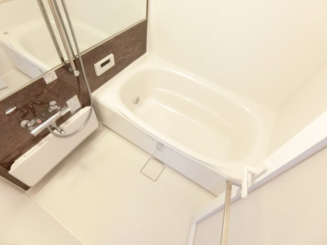 グランヴェール泉ヶ丘Vの浴室