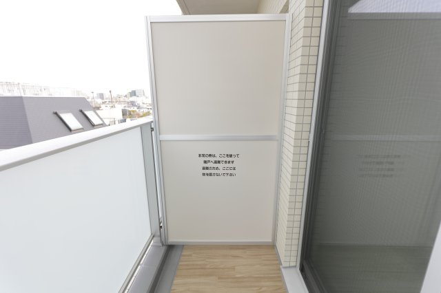 ルフレ プレミアム新小岩のバルコニー|写真は６０２号室を掲載しています。同タイプになります。