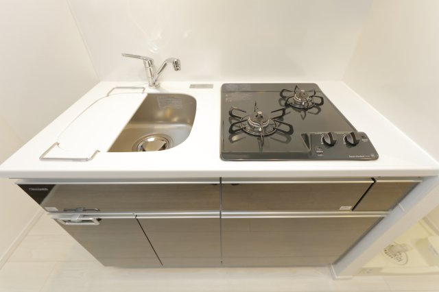 ルフレ プレミアム新小岩のキッチン|写真は６０２号室を掲載しています。同タイプになります。