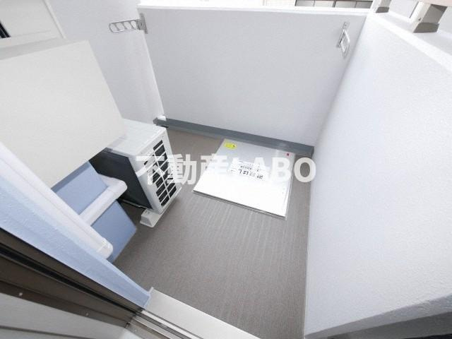 フォーリアライズ難波シエロのバルコニー