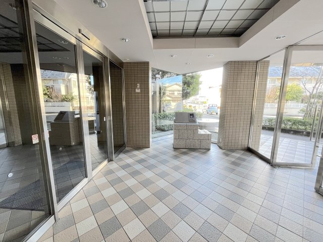 荒江グリーンハイツのエントランス