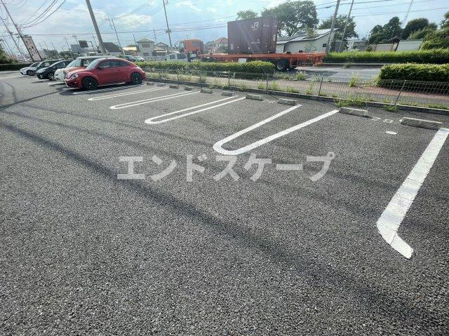 サンライトレジデンス駒形の駐車場|高崎、前橋、伊勢崎エリアのお部屋探しはエンドスケープまで！お客様の理想お聞かせ下さい♪