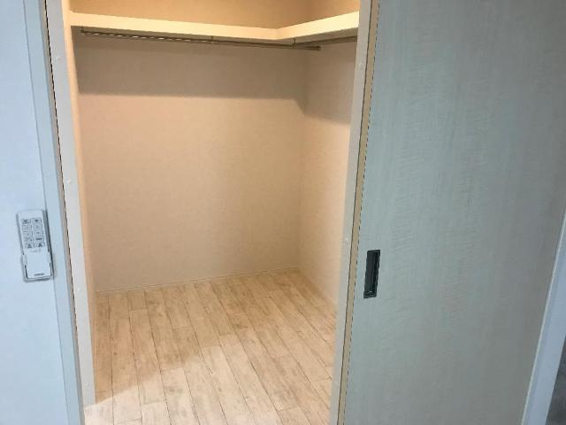 加古川市加古川町稲屋のアパートの収納|ウォークインクローゼット